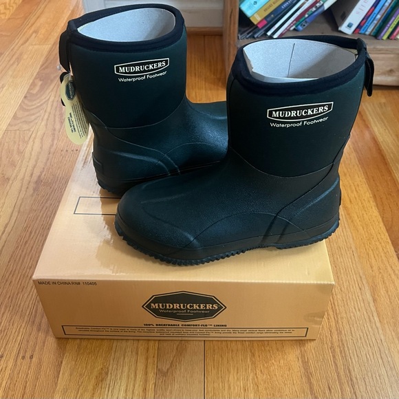 Brand New Mud Rucker boots, size 7 - Picture 3 of 3